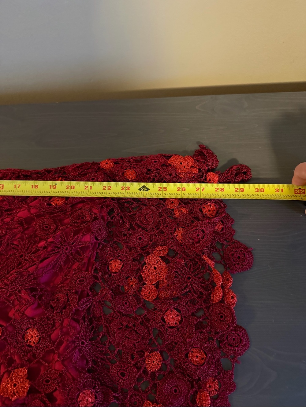 Newport News Vintage Y2K Red Crochet Floral Tank - Picture 7 of 7